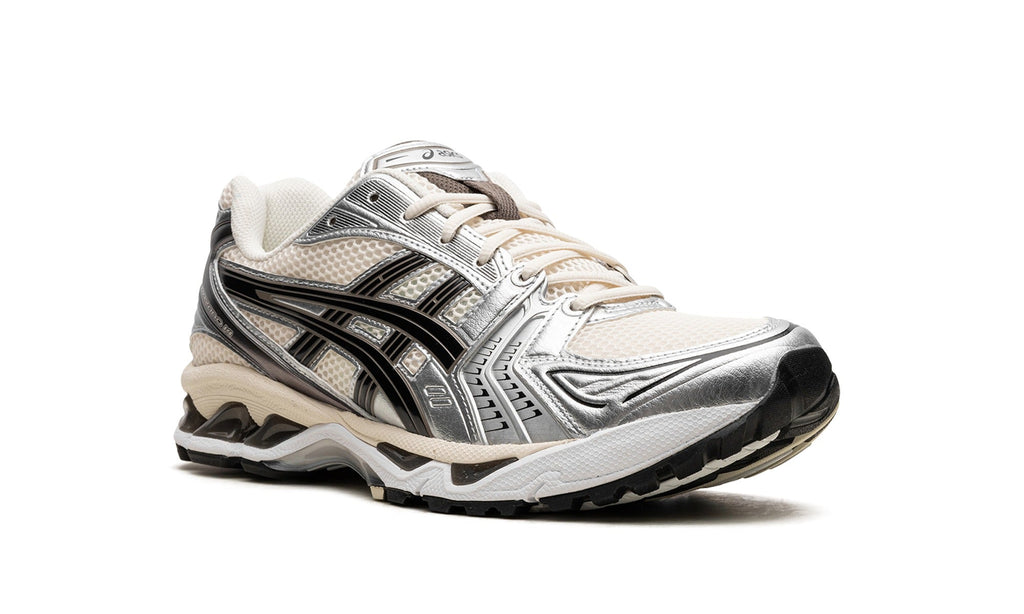 ASICS GEL-Kayano 14 Sneakers in Cream & Silver