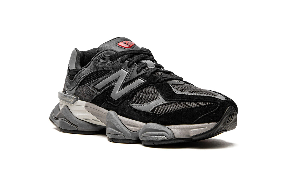 New Balance 9060 Sneakers – Black & Grey