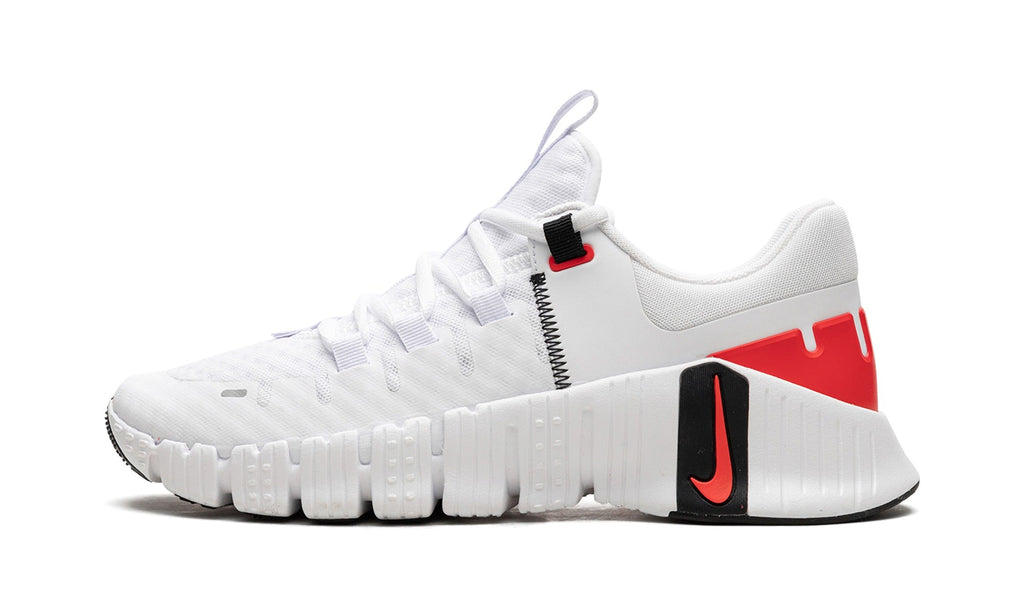 Nike Free Metcon 5 Sneakers – White, Red & Black