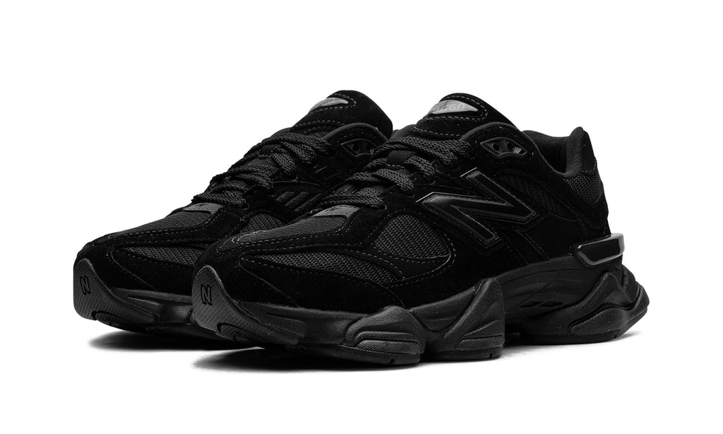 New Balance 9060 Sneakers – Triple Black