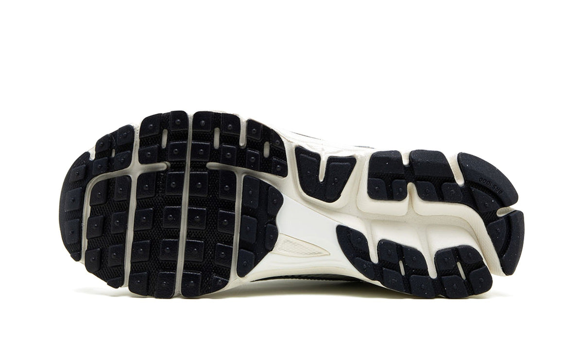 Nike Vomero 5 Sneakers in White & Grey
